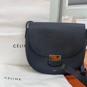 Celine Trotteur Crossbody Bag Calfskin Medium